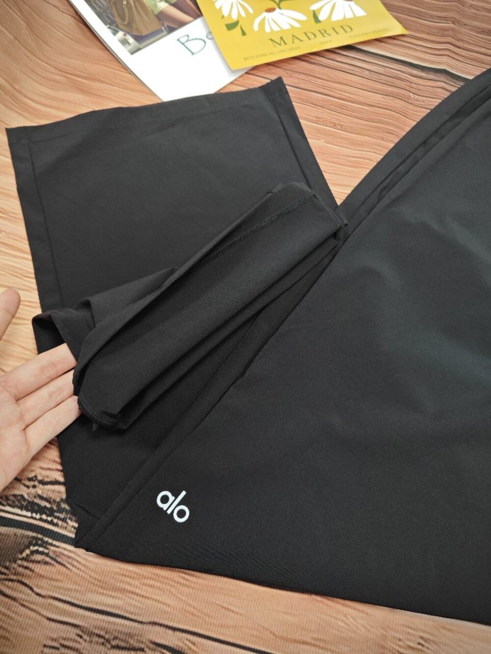 🔥 NWT Alo Yoga (Regular) Women's Suit Up Trouser Black🌟Office/Leisure/Sports - Picture 7 of 9